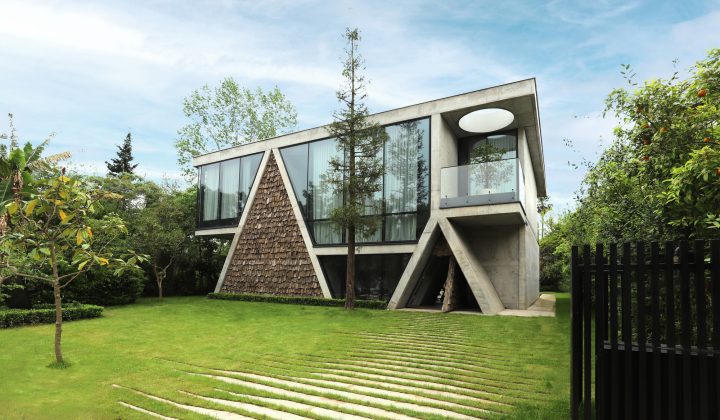 Next Office Completes Gable Villa, Blending Tradition with Modern Framework in Royan, Iran