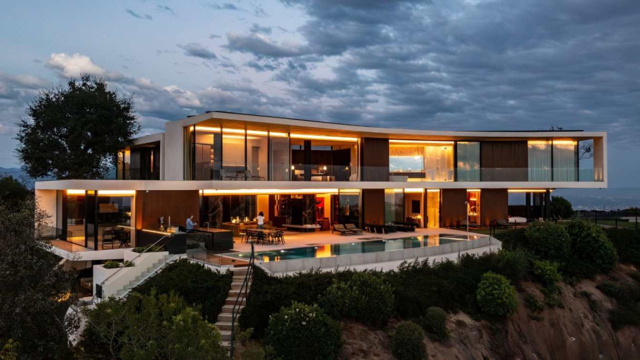 Briarcrest Residence: Heusch Architecture Designs a Modern Luxury Home in Beverly Hills