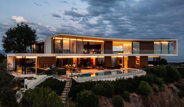 Briarcrest Residence: Heusch Architecture Designs a Modern Luxury Home in Beverly Hills