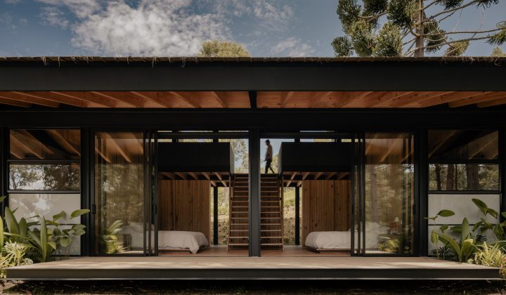 Casa na Represa: Obranegra Arquitectos designs dwelling for a variable climate near Medellín