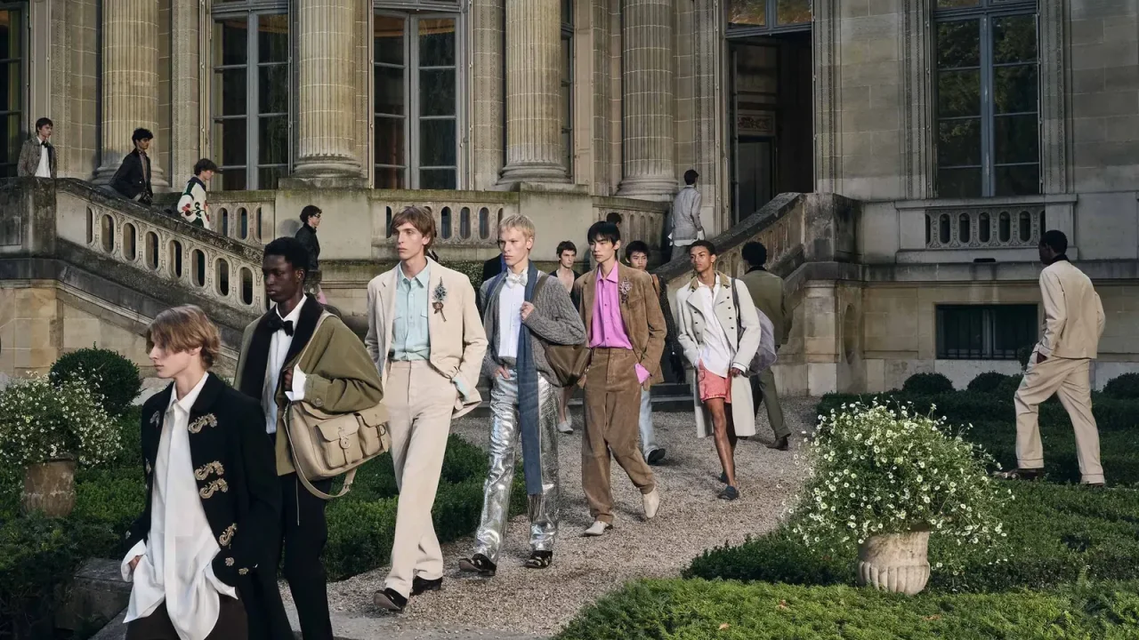 Dior’s Jonathan Anderson Merges Historic Parisian Museum with Contemporary Sound for Menswear Debut
