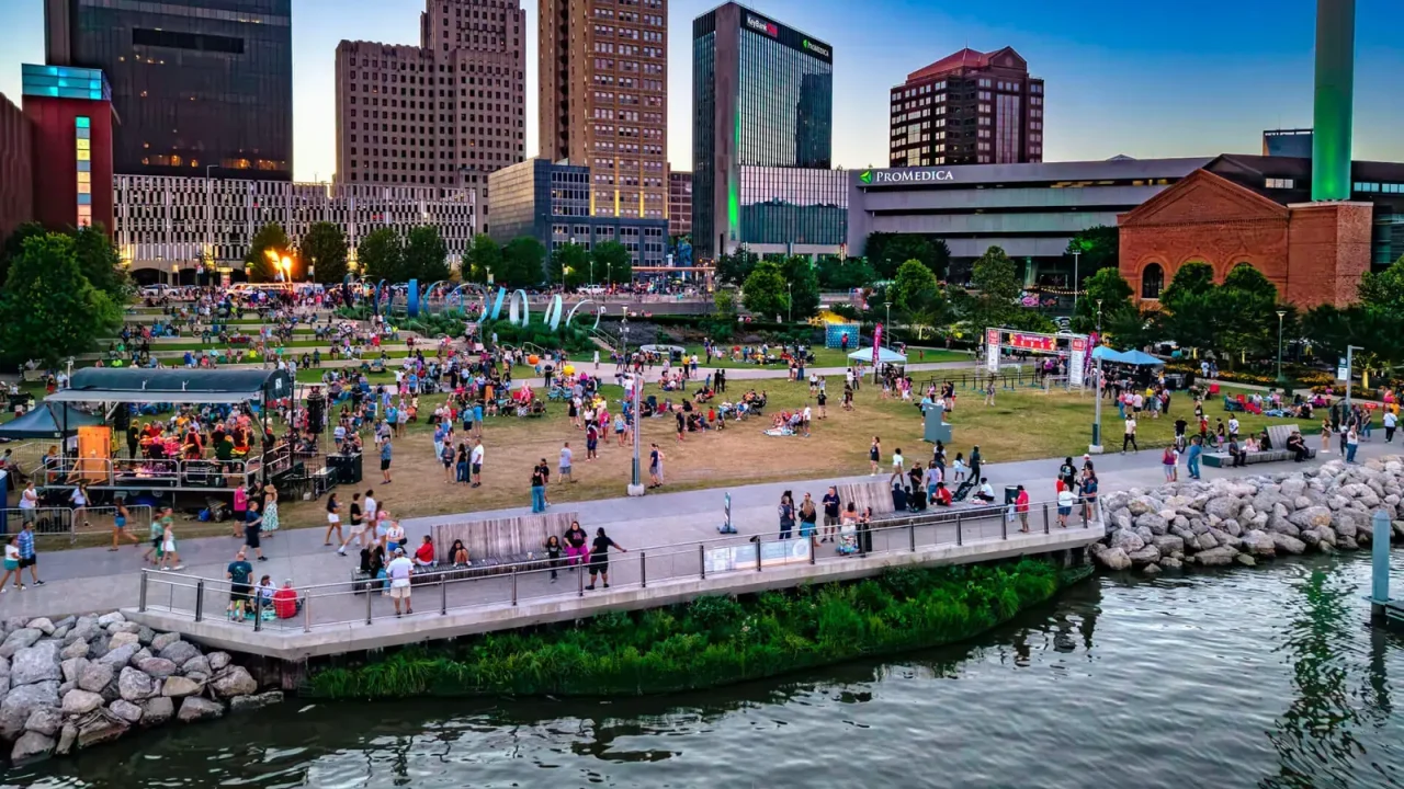 Toledo’s Glass City Riverwalk Marks Major Milestone in Transformation of Maumee Riverfront
