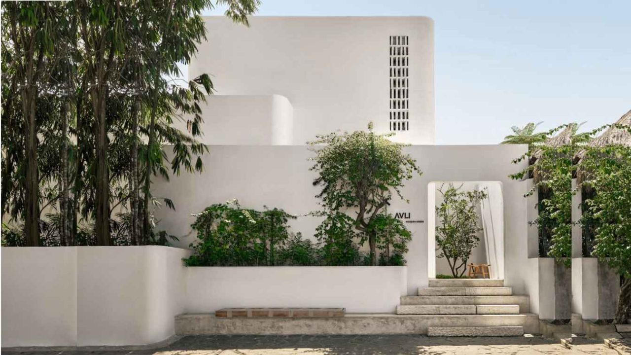 AVLI Restaurant in Bali Embraces Traditional Greek Courtyard Design
