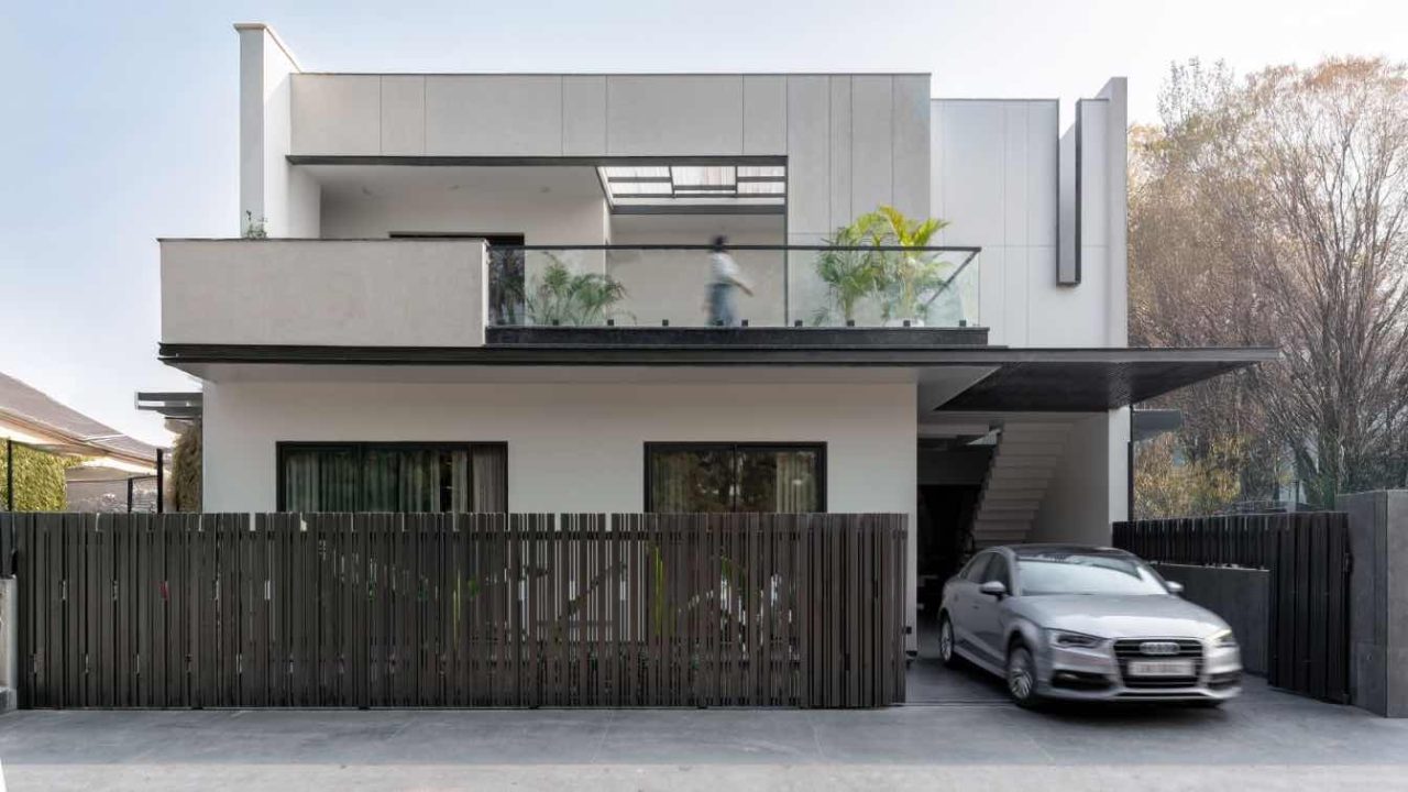 Raheja Architects Unveils “Sculpted Fluidity” in Panchkula Residence