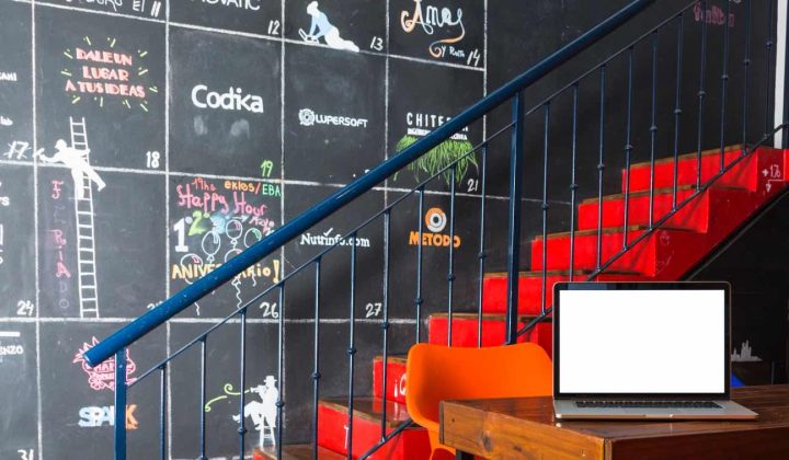 Large-Format Graphics Reshape Commercial Architecture with Enhanced Branding and Immersive Experiences