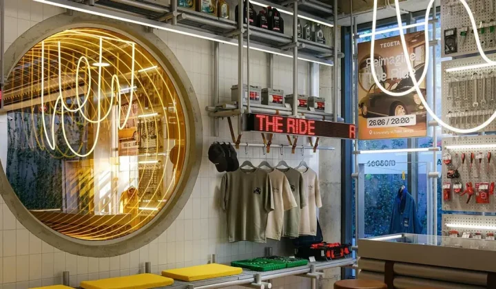 Industrial Kinetic Displays Transform Automotive Service Center into Hybrid Exhibition Space in Tbilisi
