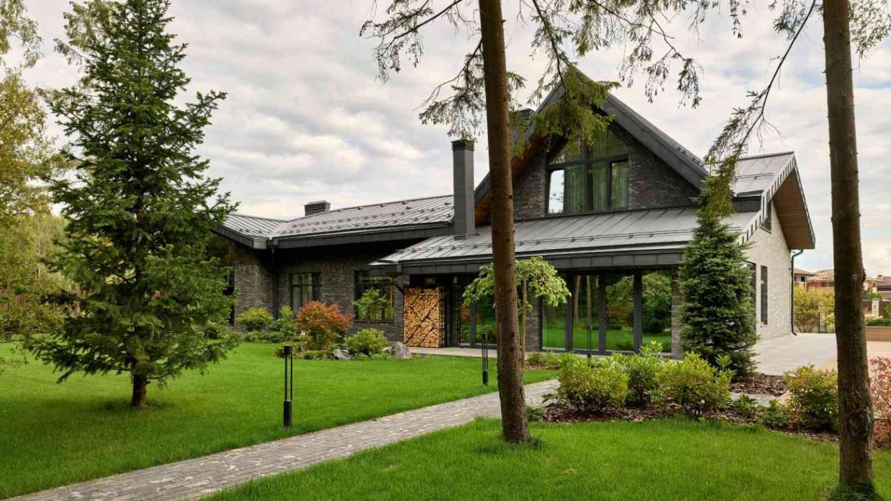 NOVU Classic Interior Designs “Voice of Mountains” Residence in Moscow Region