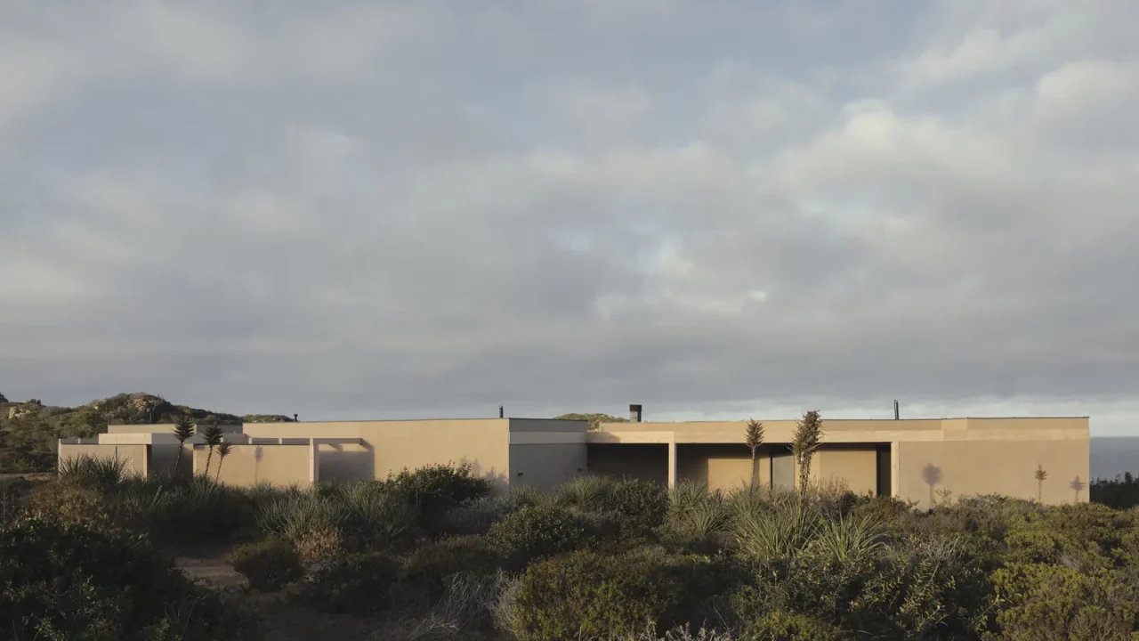 Casa TG by LOTE STUDIO Integrates With Coastal Landscape in Chile