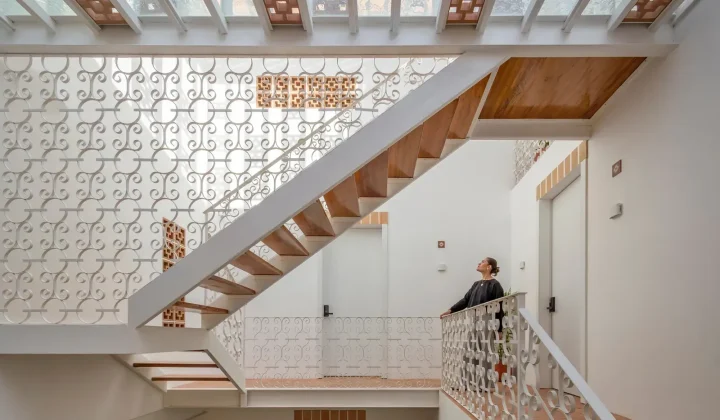 Sabina I House: Atempo Arquitectura Transforms a Family Home into a Residential Complex in Cuenca