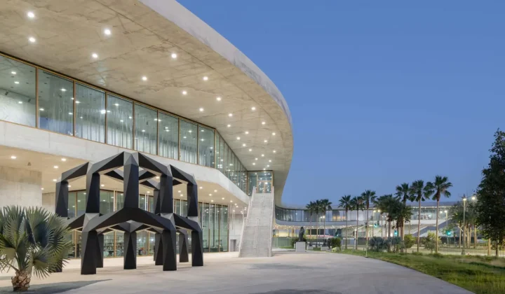 LACMA’s David Geffen Galleries Echoes Michael Heizer’s Land Art Precedents
