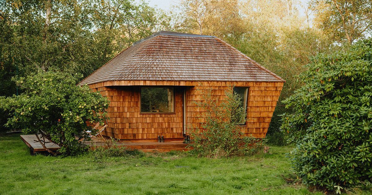 CNC-Cut Timber Modules Shape SAGA’s Compact EcoNeo Summerhouse in Denmark