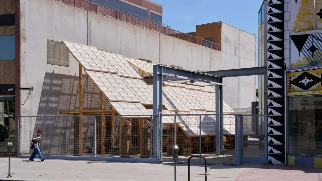 Materials & Applications and Liz Gálvez Pioneer Heat Resiliency with “Earthen Comforts: Airing Earths” Installation