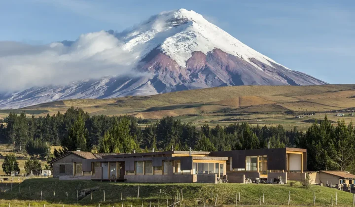 Altitude’s Influence on Andean Architecture: Navigating Diverse Climates