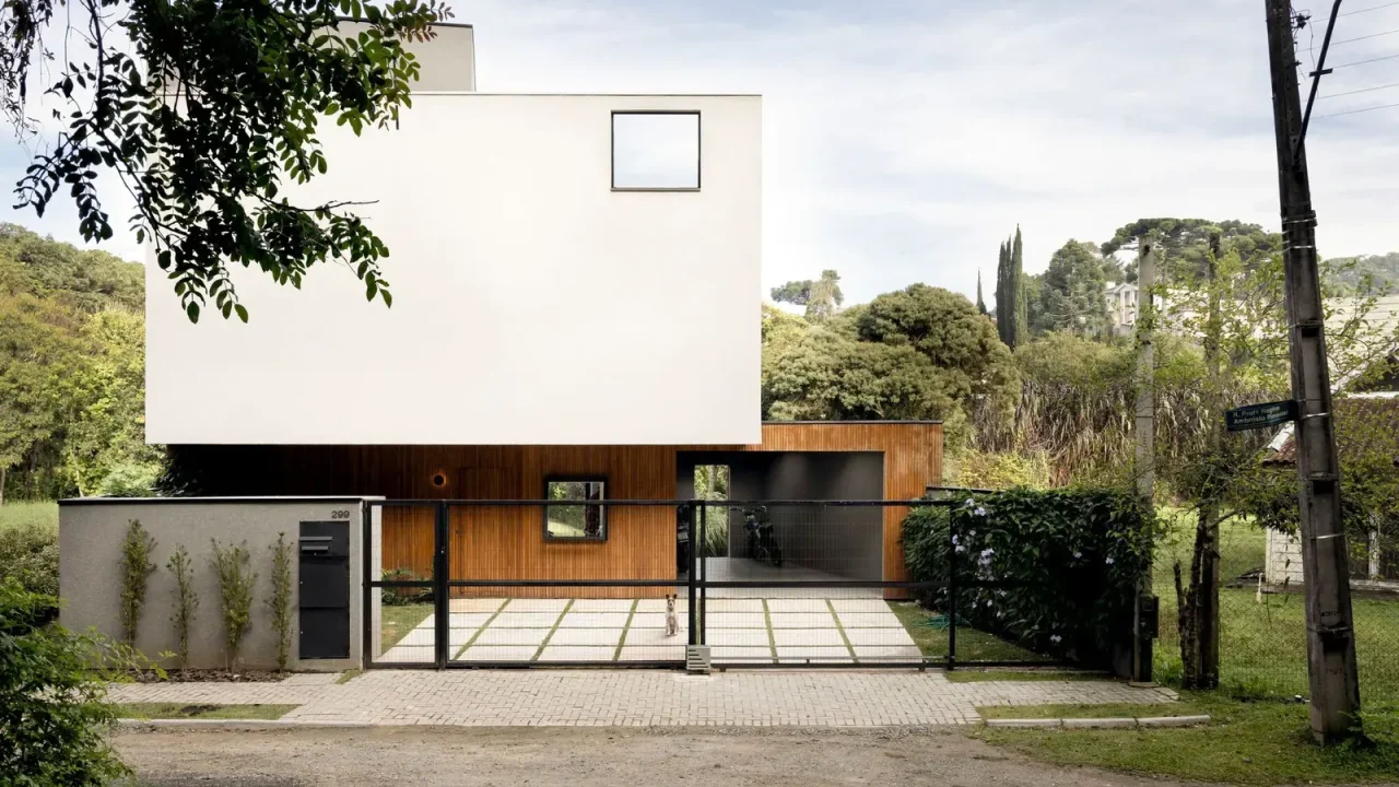 Casa Luna: A Concrete Retreat Embracing the Atlantic Forest