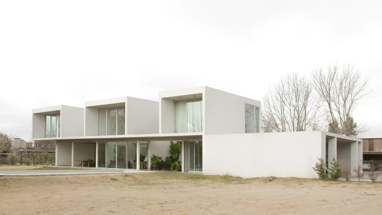 O House in Pilar: A Study in Silence and Contrast by YES! Architects