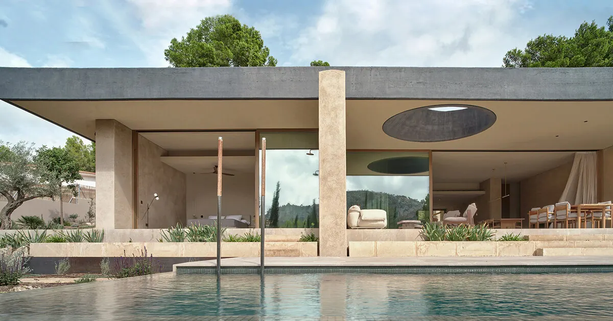 OHLAB’s Casa Oculo in Palma Uses a Roof Aperture to Control Sun and Shade