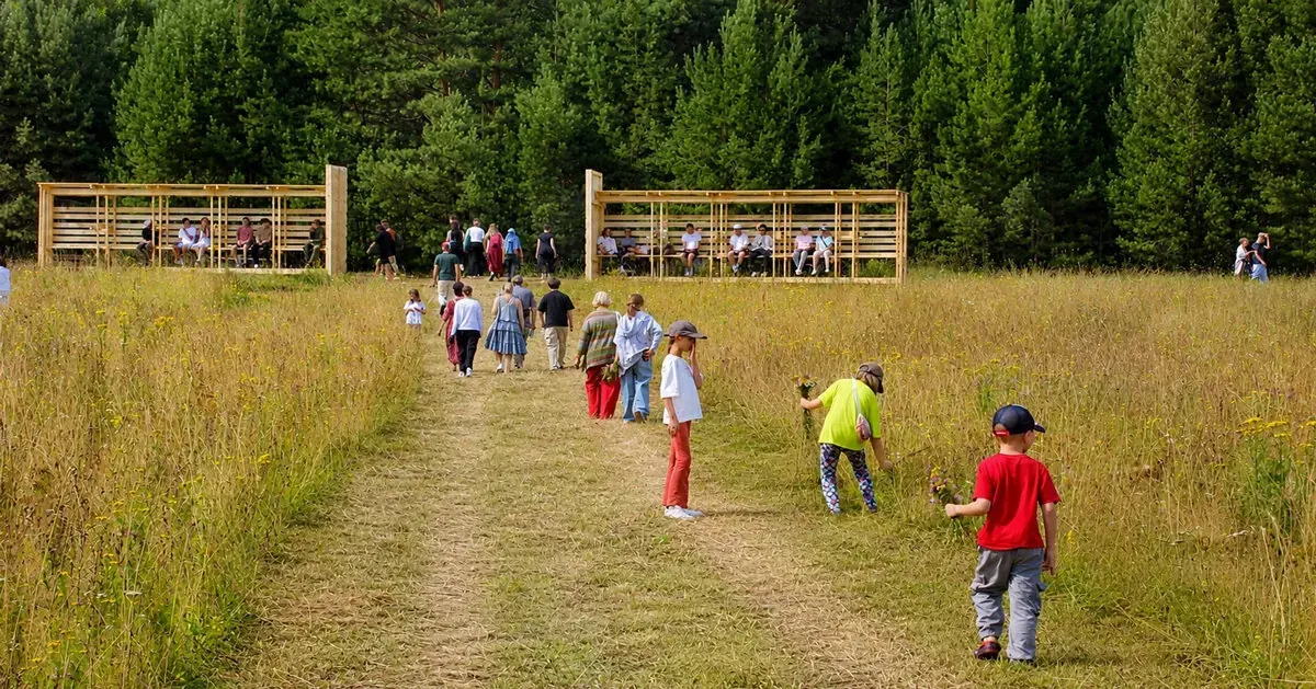 Twin Timber Gateways Mark Entrance to Russian Architectural Park
