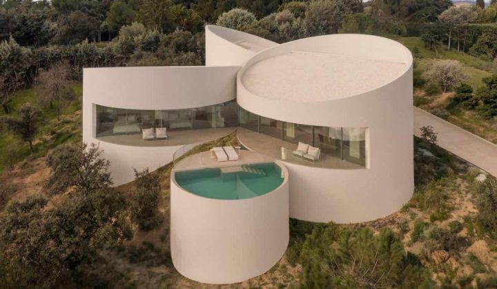 Fran Silvestre Arquitectos Designs Cylindrical House in Las Rozas, Spain