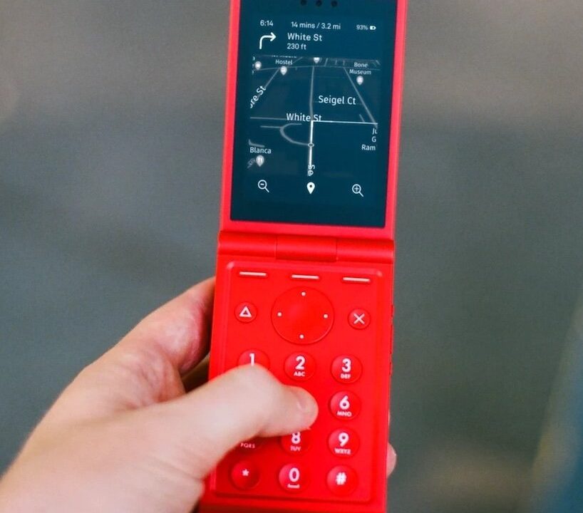 Light Flip Reimagines Dumbphone with Clamshell Design, Focuses on Intentional Communication