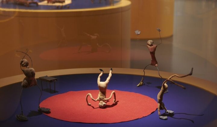 Alexander Calder’s Miniature Wire Circus Returns to Paris for Exhibition