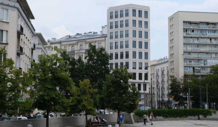 WXCA Completes Intimate Warsaw Apartment Block at Plac Politechniki, Showcasing Adaptive Reuse